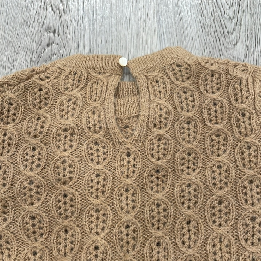 J crew Women's Balloon-sleeve cable-knit sweater - Picture 6 of 6